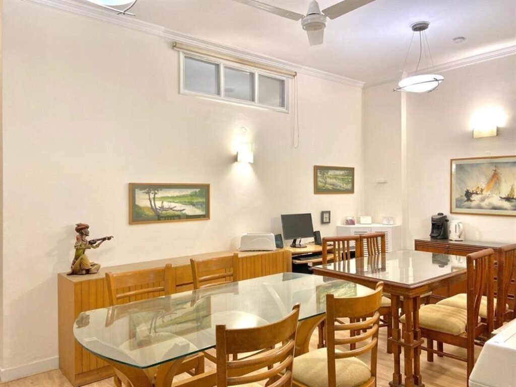 ニュー デリー サービス アパートメント